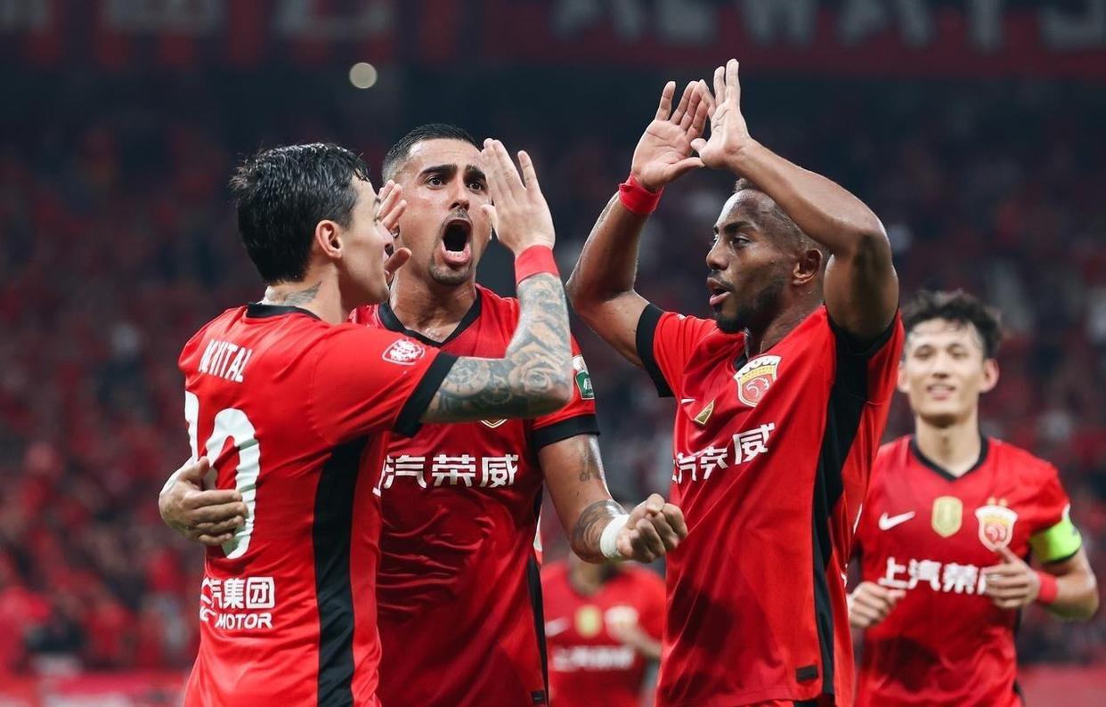 英雄联盟竞猜-NBA总决赛倒计时，上海海港清晨伤情更新，细节引发关注，信心回归，更衣室氛围转暖(NBA总决赛)